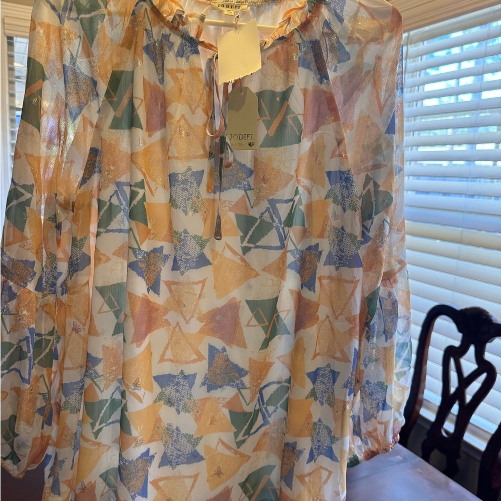 Geometric Pattern Sheer Blouse